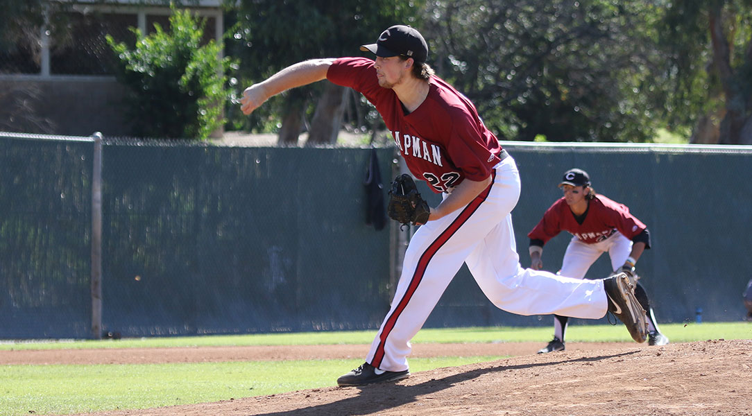 Tyler Peck throws a pitch.