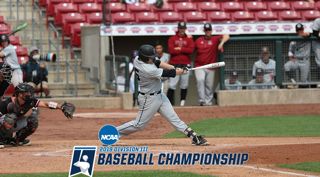Mack Cheli hits the ball.