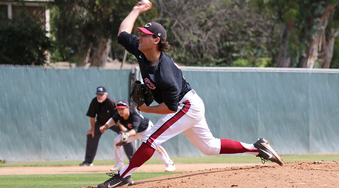 Jonathan Hernandez pitches the ball.