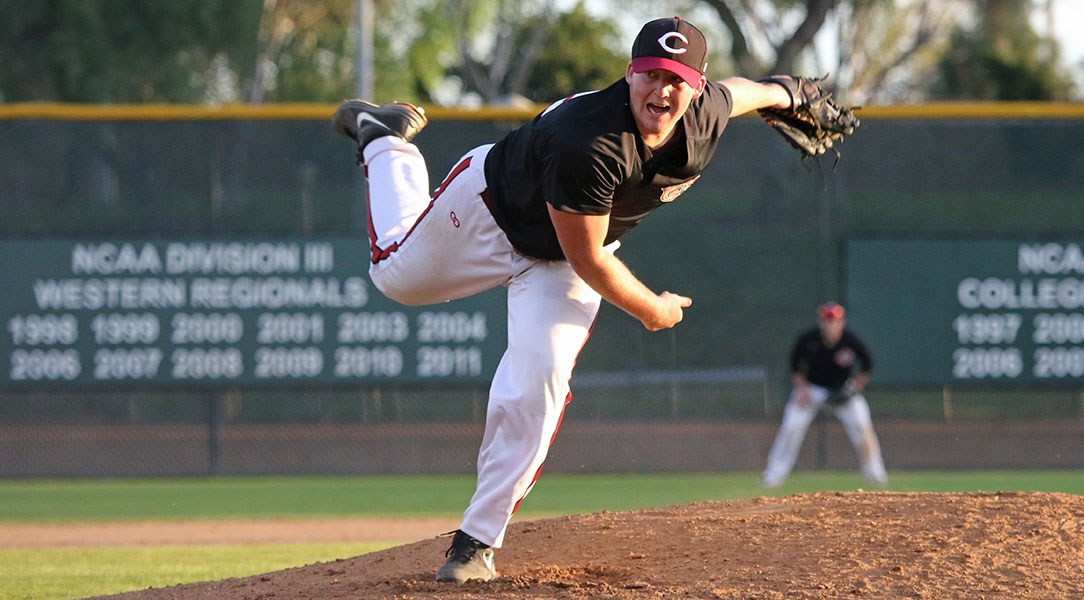Tyler Peck throws a pitch.
