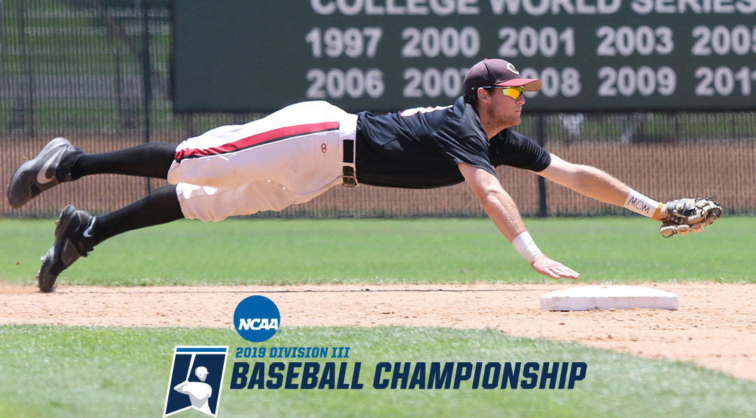 Jared Penniman dives for a ground ball.