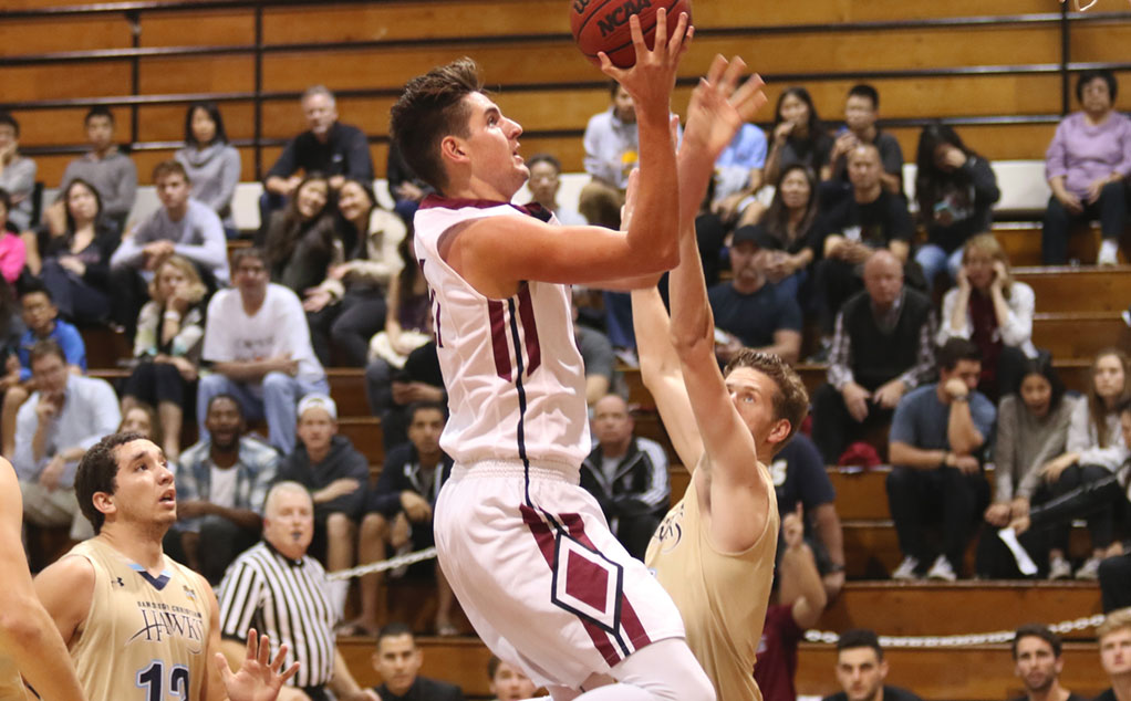 Comeback attempt comes up shy against No. 8 Whitworth