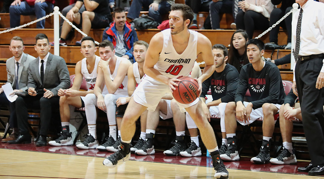 Collin Ferrier looks for a pass.