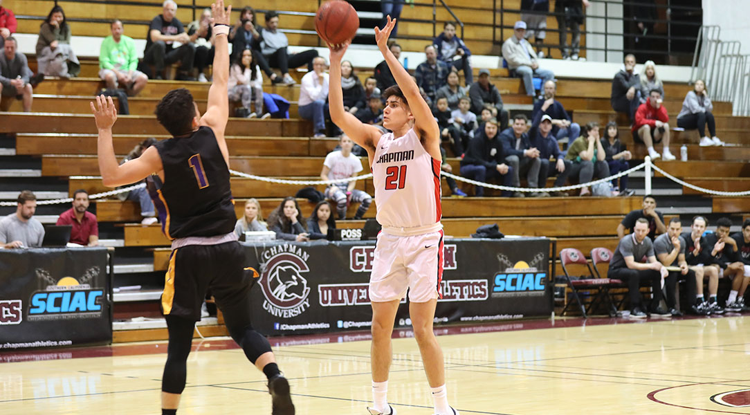 Hayden Moore shoots a jump shot.