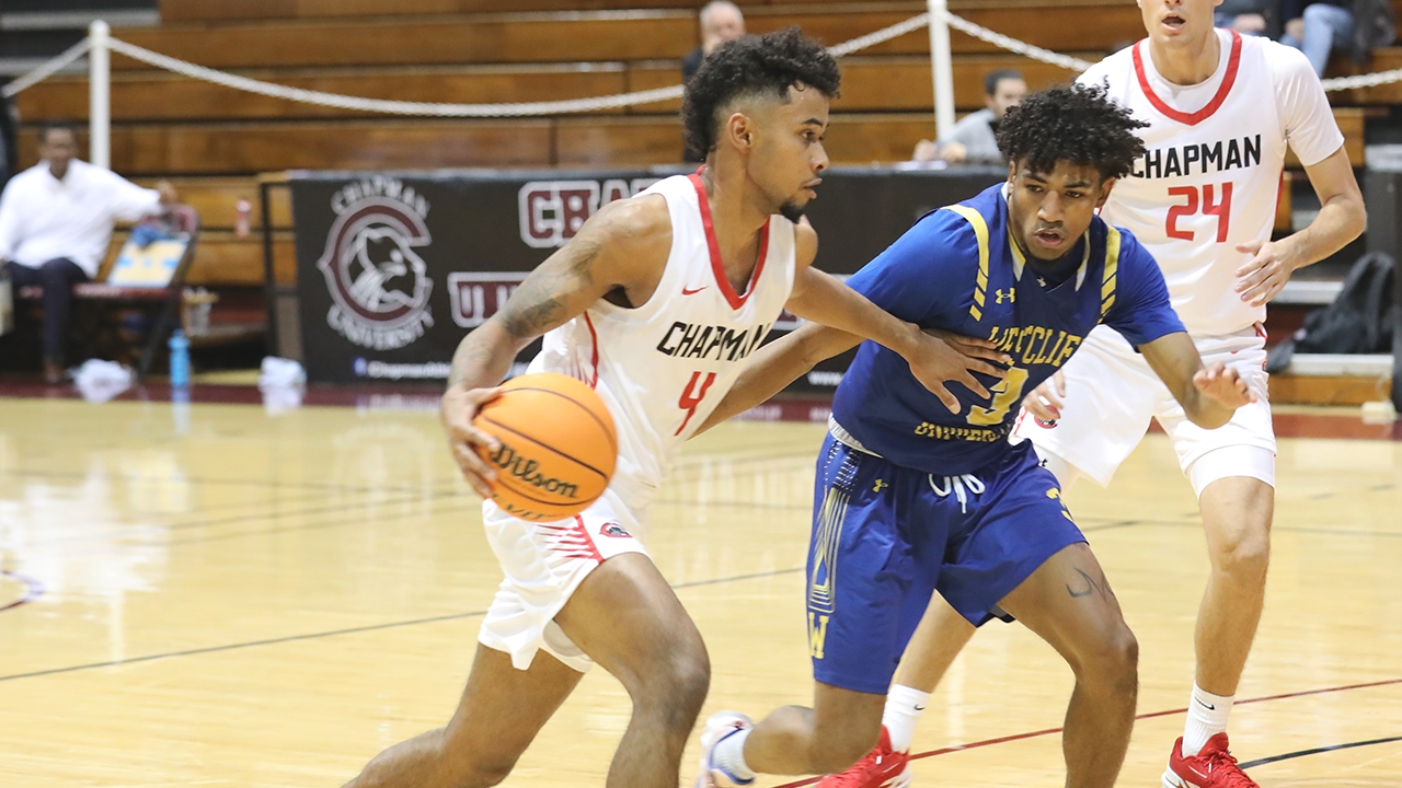 Kyle Lewis drives to the basket.