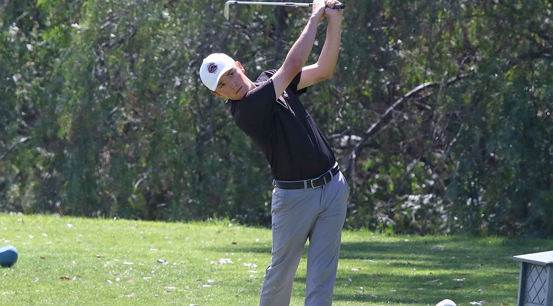 Avery Keating tees off.