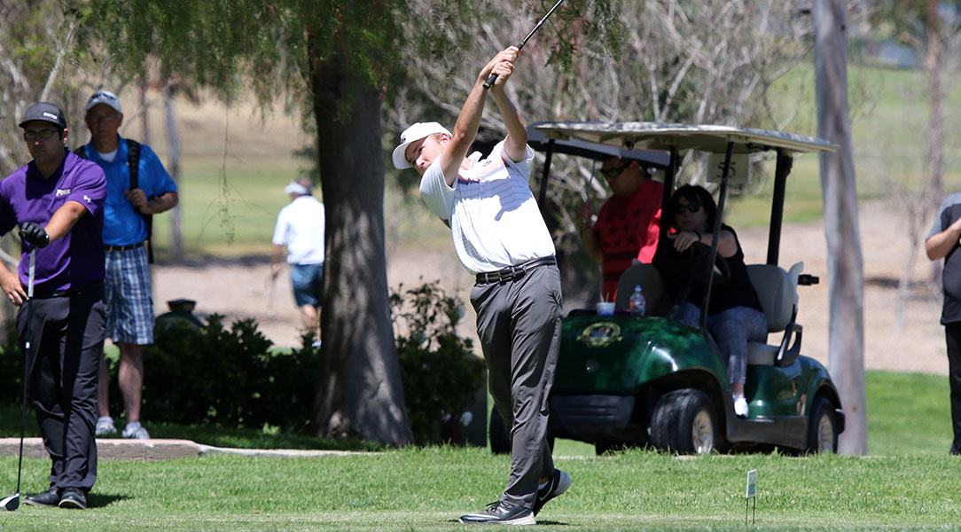 Avery Keating tees off.