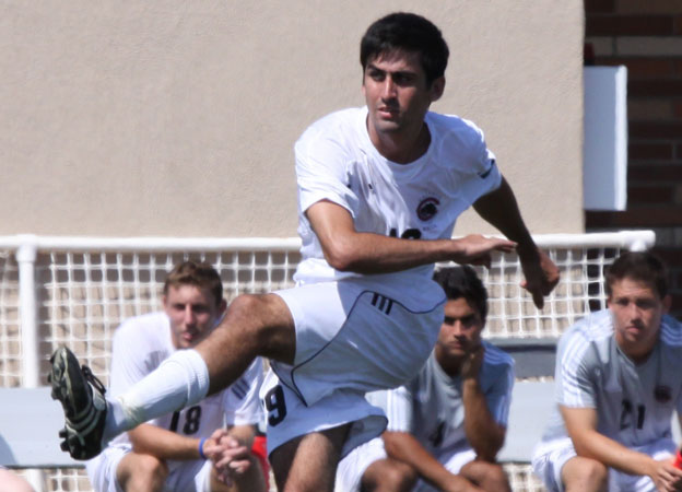 Mauricio Alfonso (photo by Larry Newman)
