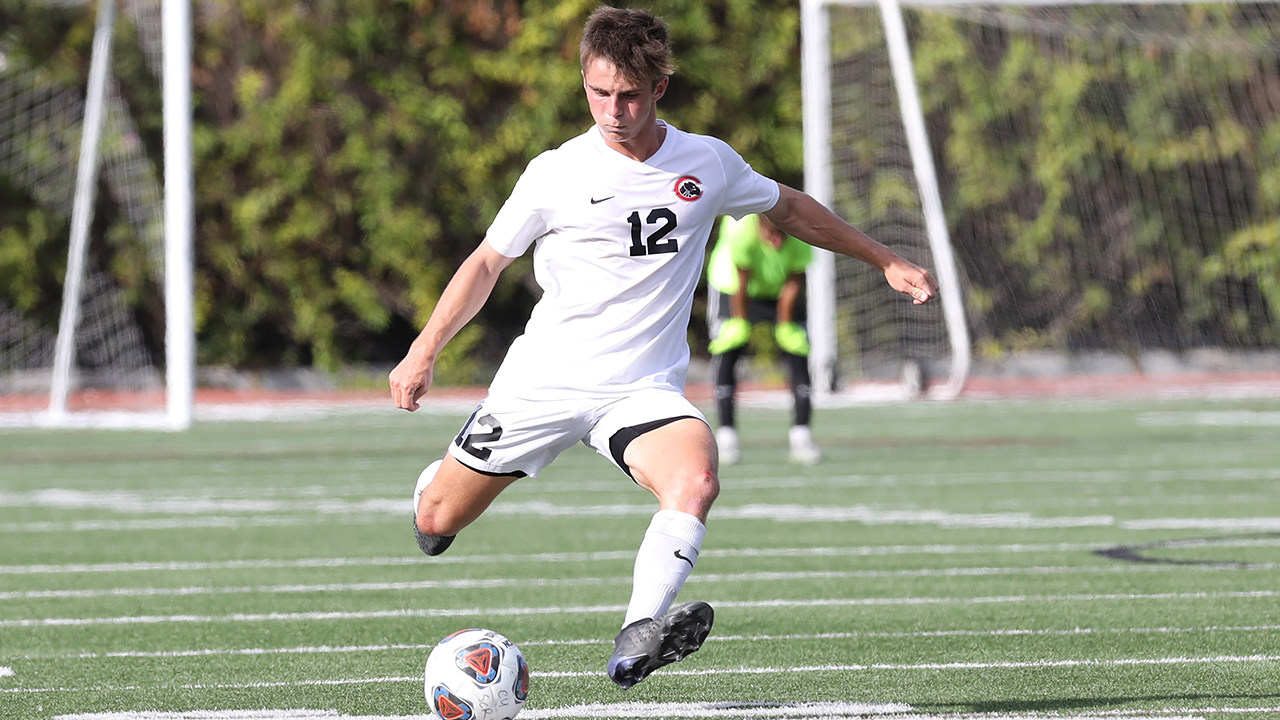 Ryan Bridge (Photo by Larry Newman)