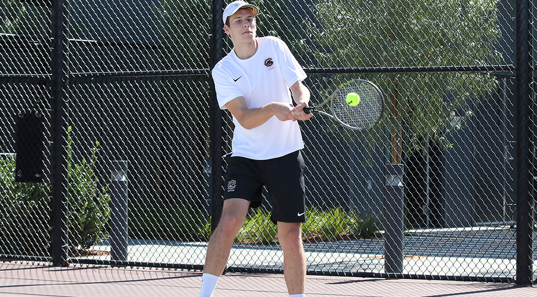 Blake Wilcox hits the ball.