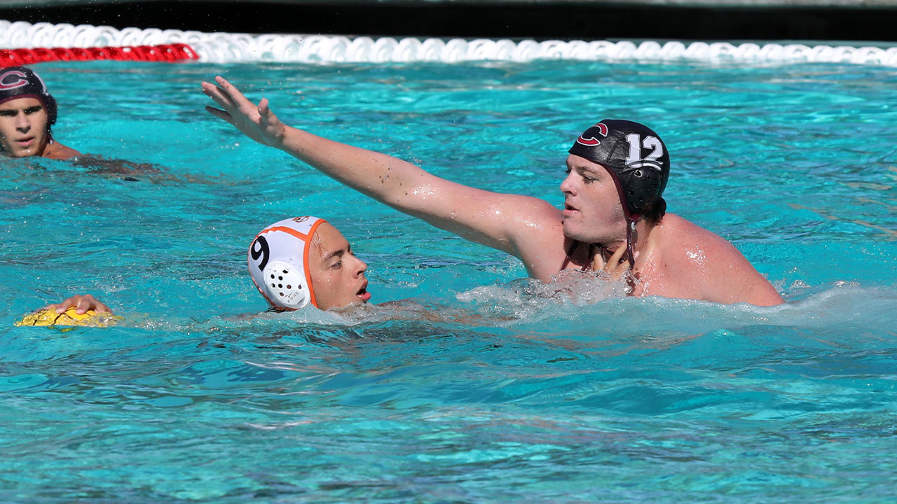 Nate Randolph defends an opponent.