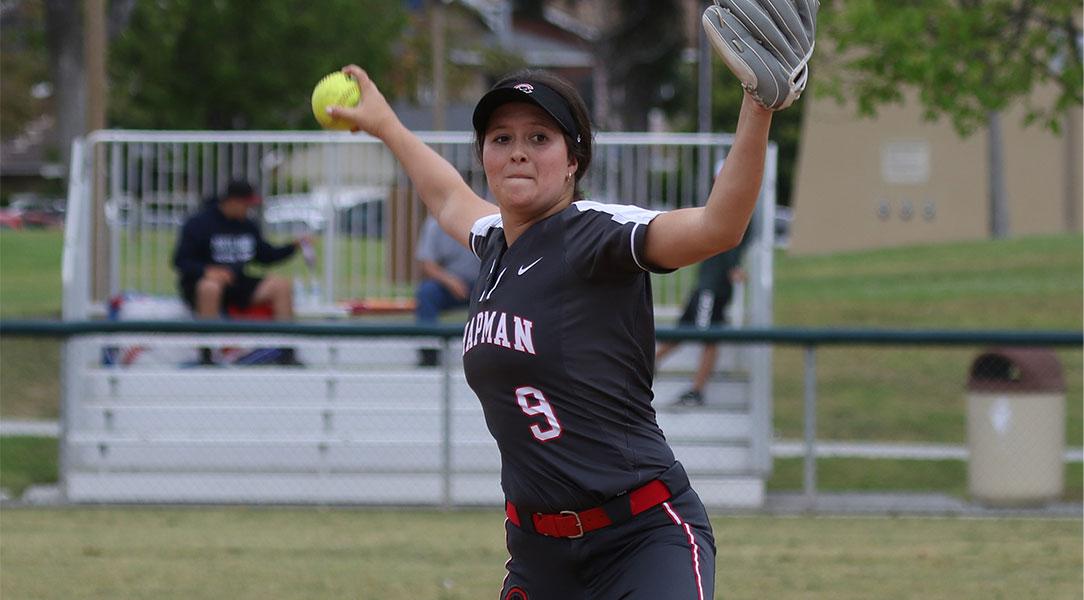 Sarah Hartmann in her pitching motion.