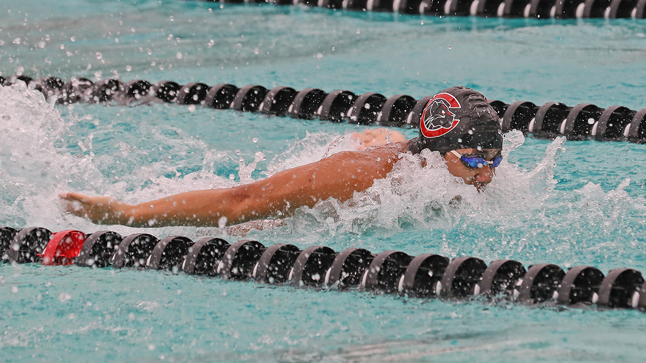 Jason Kim swims the fly.