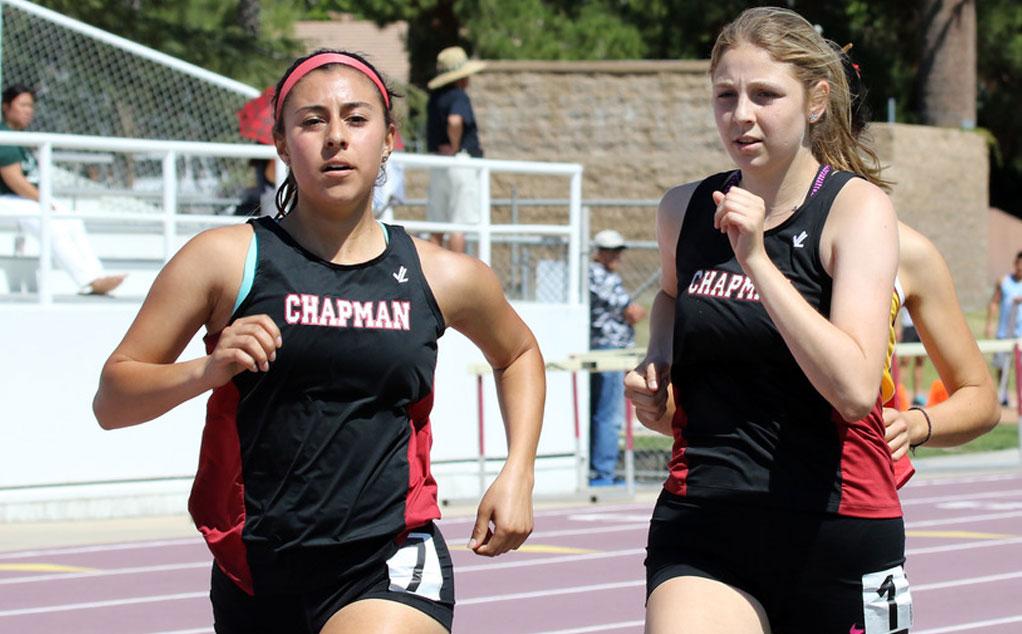 Mia Hernandez and Amanda Levinson (Photo by Larry Newman)