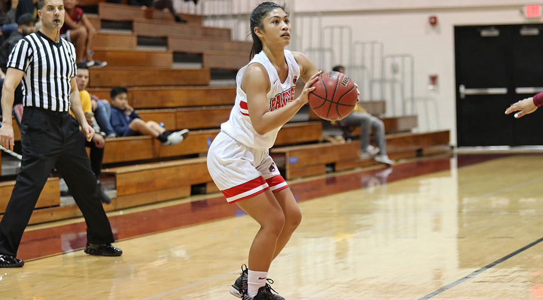 Jaryn Fajardo gets set to shoot a three.