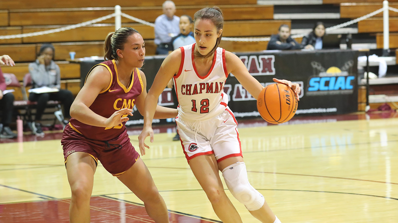 Julia Strand drives to the basket.