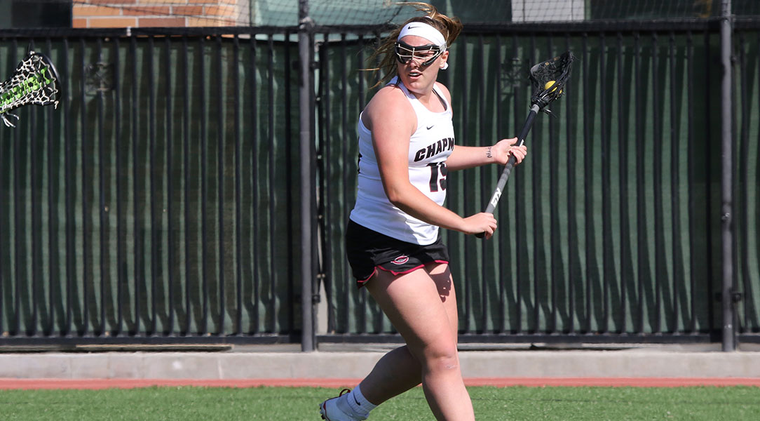 Alexandra Callaway handles the ball.