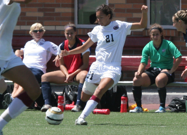 Olivia Do (photo by Larry Newman)