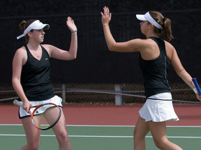 Amy Logan (left), Cassady Sirois