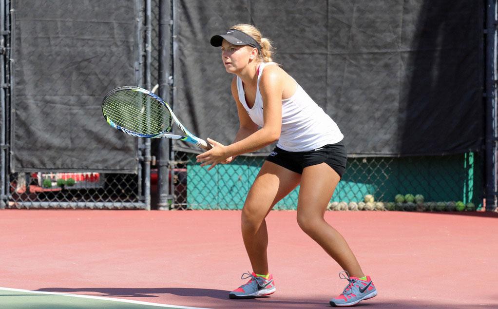 Madeline Saunders (photo by Larry Newman)
