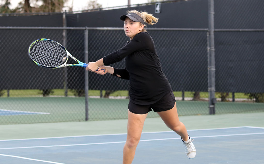 Madeline Saunders (photo by Larry Newman)