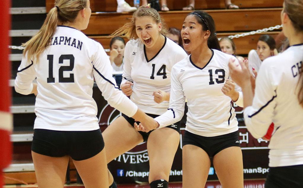 Kylie Cooke and Kaitlyn Raymundo (Photo by Larry Newman)
