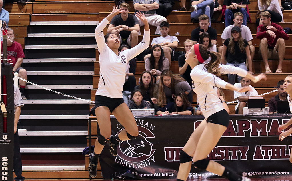 Kaitlyn Raymundo and Lauren Friend (photo by Larry Newman)