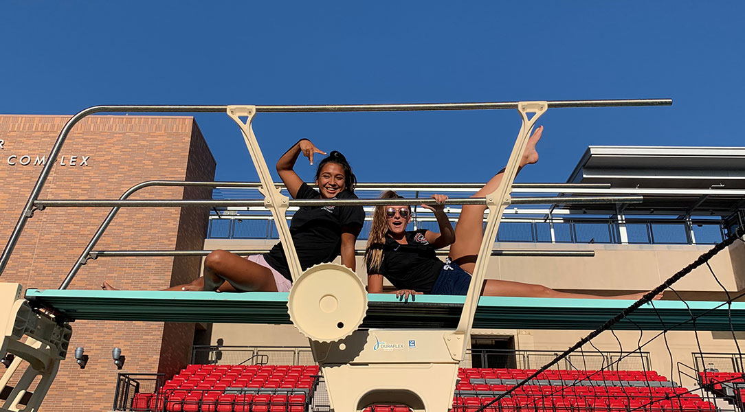 Argelia Diaz and Alyssa Welfringer pose for a photo.