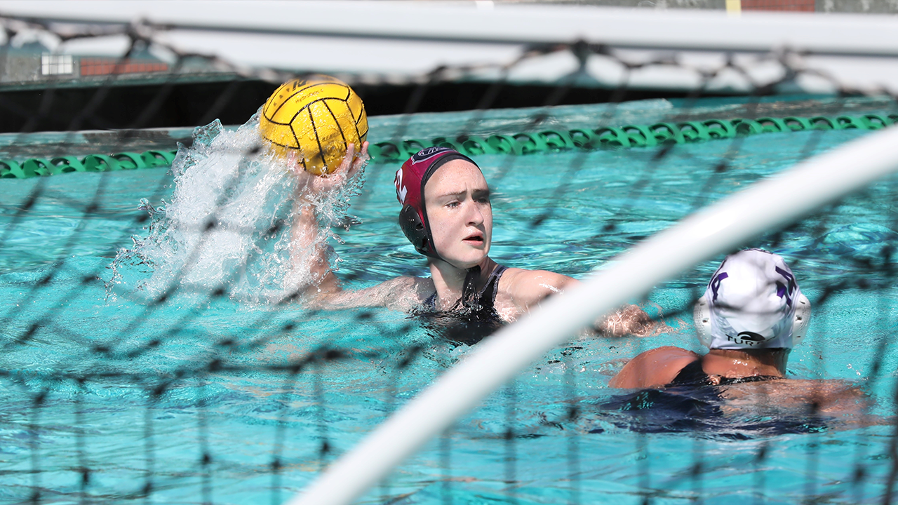 Kasey Markell throws the ball.