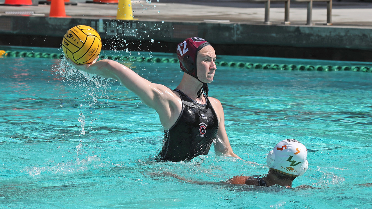 Kasey Markell throws the ball.