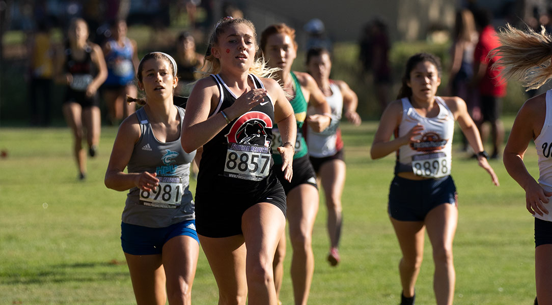 Gabriella Lee races toward the finish line.